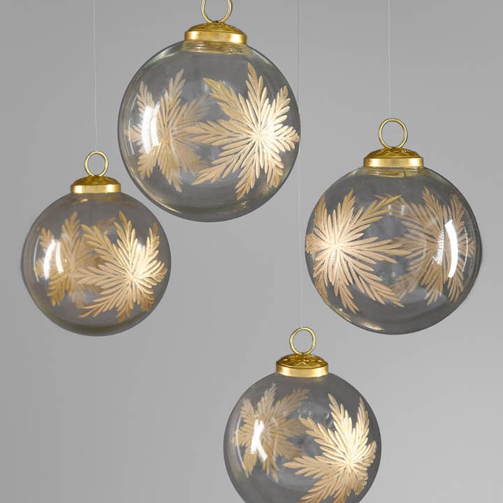4in Round Zidane Gold Flake Clear Glass Ornament